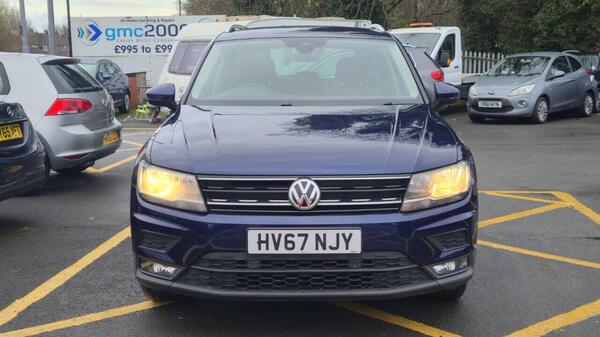 Volkswagen Tiguan view 2