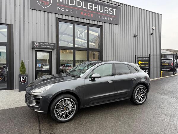 Porsche Macan view 6
