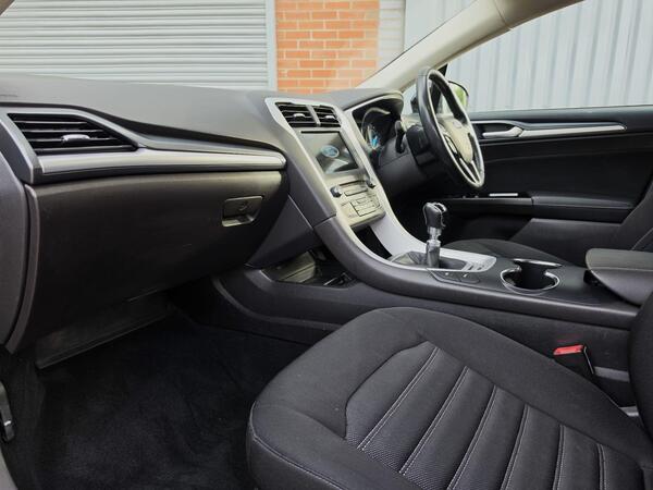 2018 Ford Mondeo 1.5 TDCi ECOnetic Zetec Euro 6 (s/s) 5dr