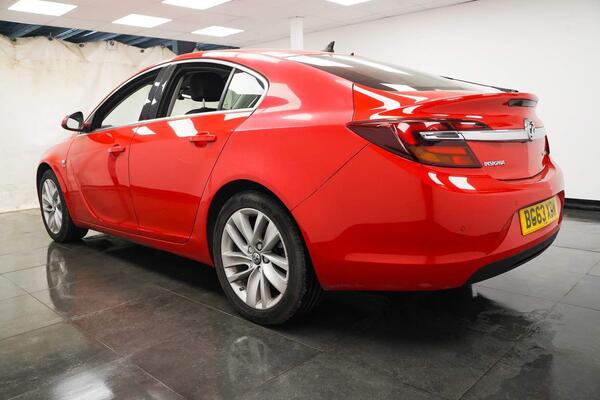 Vauxhall Insignia view 6