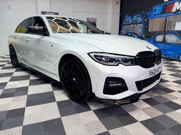 BMW 3 Series view 6