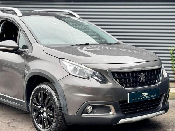 Peugeot 2008 view 2