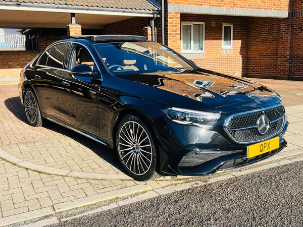 Mercedes-Benz E-Class view 7