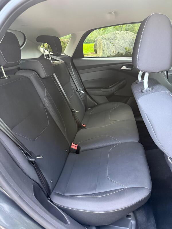 2017 Ford Focus 1.0T EcoBoost Zetec Edition Euro 6 (s/s) 5dr