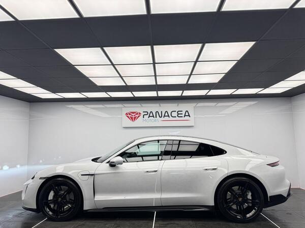 Porsche Taycan view 3