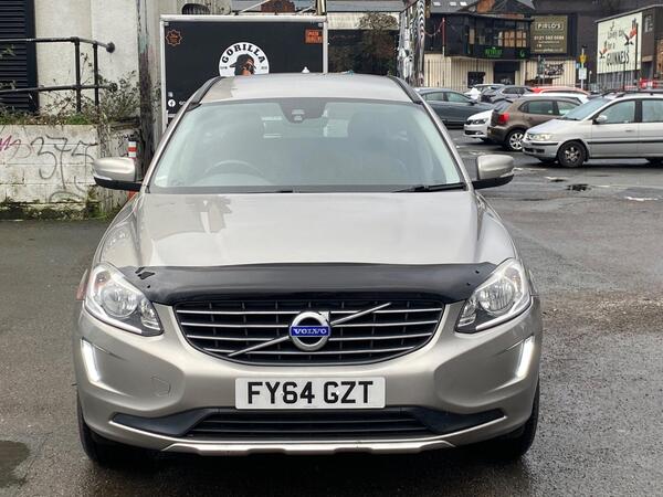 Volvo XC60 view 2