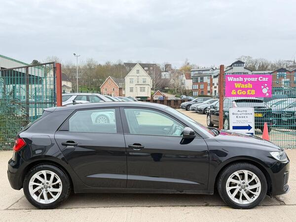 Audi A1 view 3