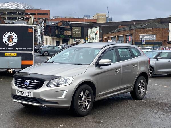 Volvo XC60 view 3