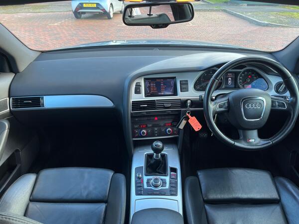Audi A6 view 4