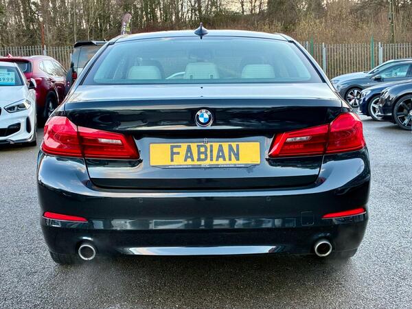 BMW 5 Series view 7