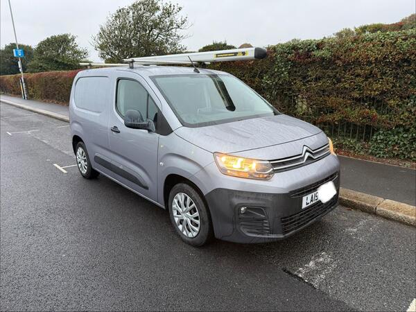 Used Citroen Berlingo Vans for sale in England | AutoTrader Vans