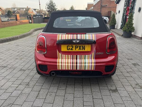 Mini Convertible view 5