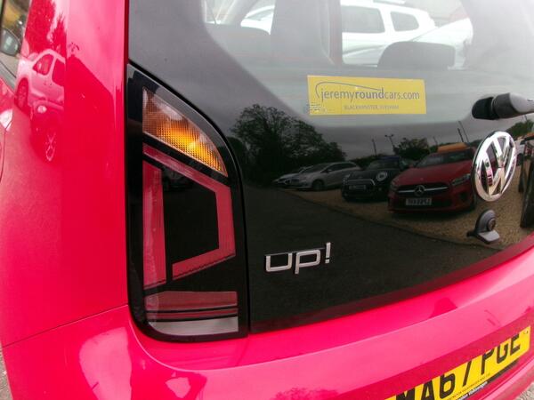 2017 Volkswagen up! 1.0 Move up! Euro 6 (s/s) 5dr