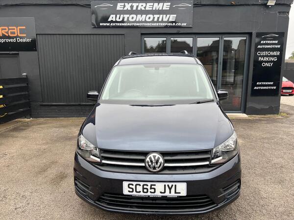 Volkswagen Caddy Maxi Life view 2