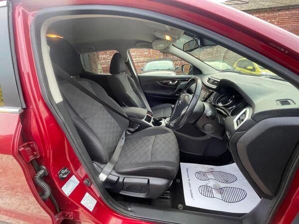 Nissan Qashqai view 2