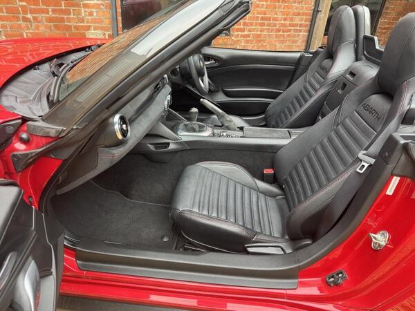 Abarth 124 Spider view 7