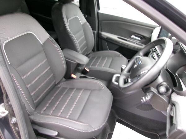 2022 Dacia Jogger 1.0 TCe Extreme SE Euro 6 (s/s) 5dr