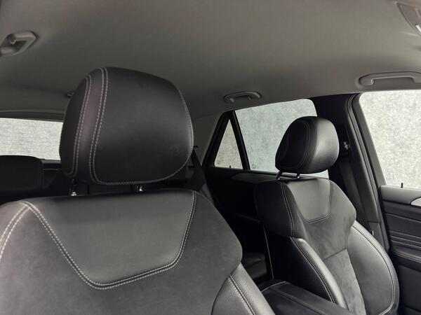 Mercedes-Benz M Class view 5
