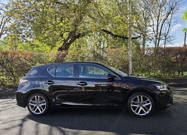 2017 Lexus CT 1.8 200h Executive Edition CVT Euro 6 (s/s) 5dr
