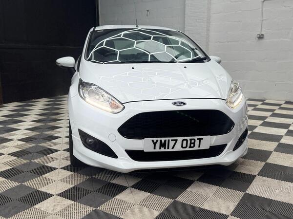 Ford Fiesta view 3