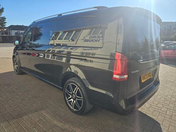 Mercedes-Benz V-Class view 4
