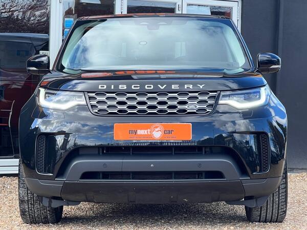 Land Rover Discovery view 2