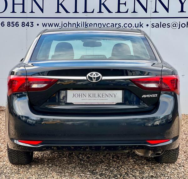 Toyota Avensis view 5