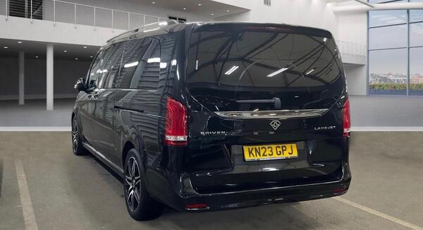 Mercedes-Benz V-Class view 3