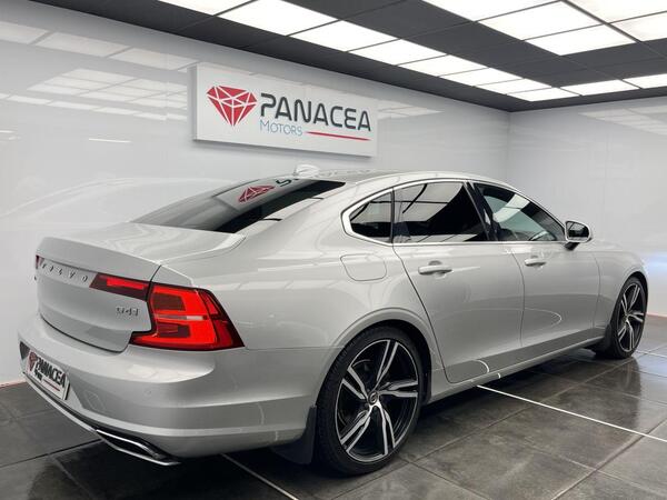 Volvo S90 view 4