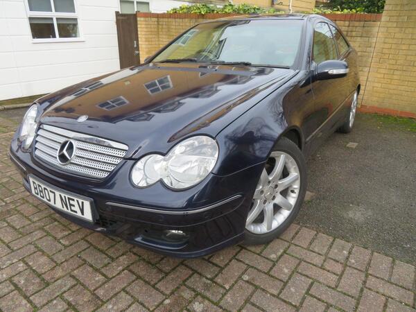 Mercedes-Benz C-Class view 2
