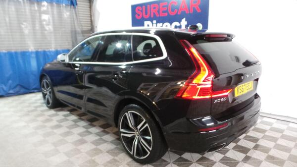 Volvo XC60 view 2