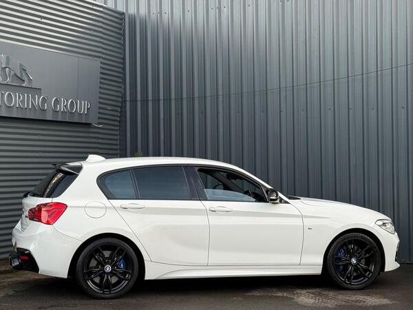 BMW 1 Series view 4