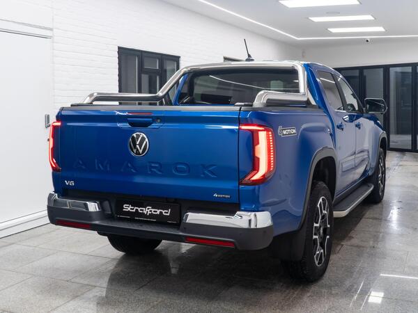 Volkswagen Amarok view 3
