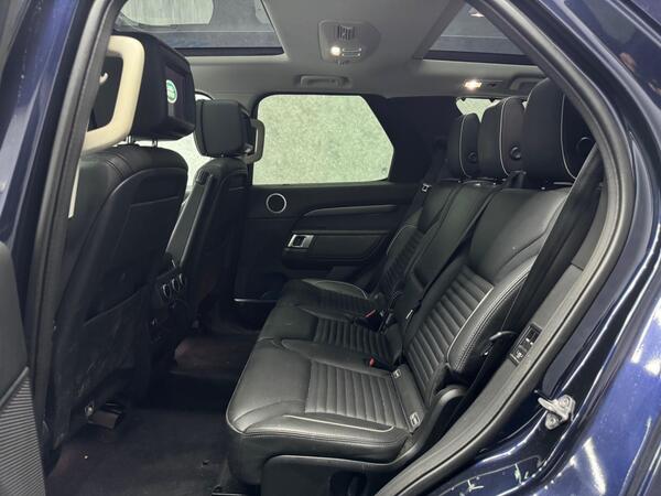 Land Rover Discovery view 7