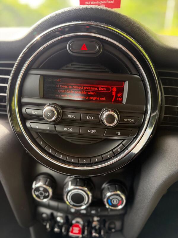 2014 MINI Hatch 1.5 Cooper D Euro 6 (s/s) 3dr