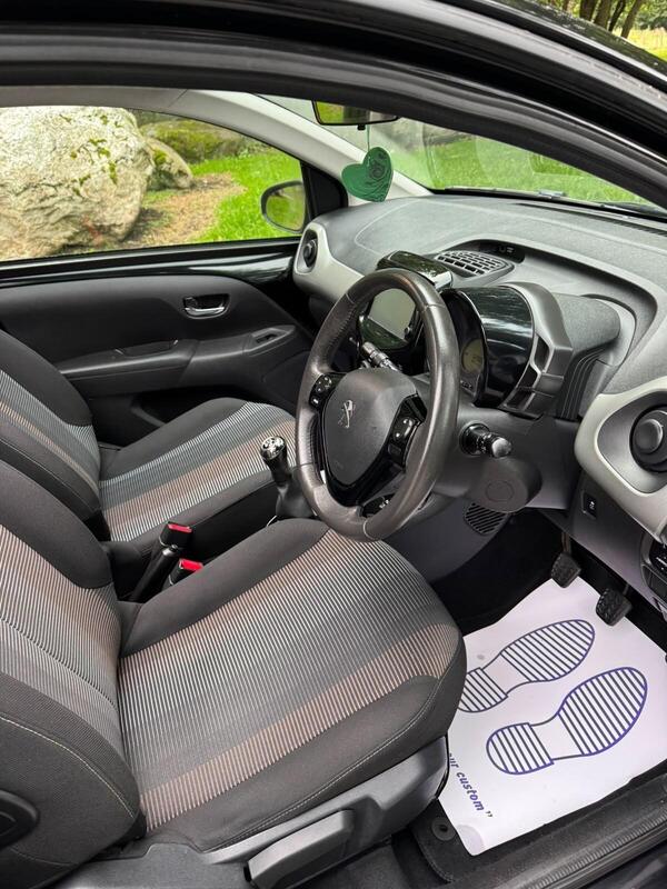 2015 Peugeot 108 1.2 VTi PureTech Allure Top! Euro 5 5dr