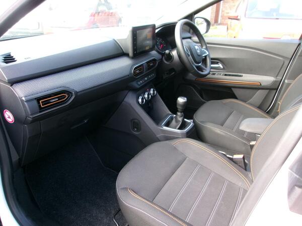2023 Dacia Sandero Stepway 1.0 TCe Prestige Euro 6 (s/s) 5dr