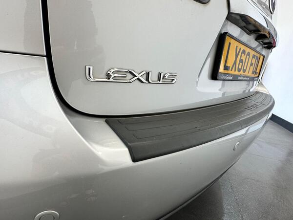 Lexus RX view 6