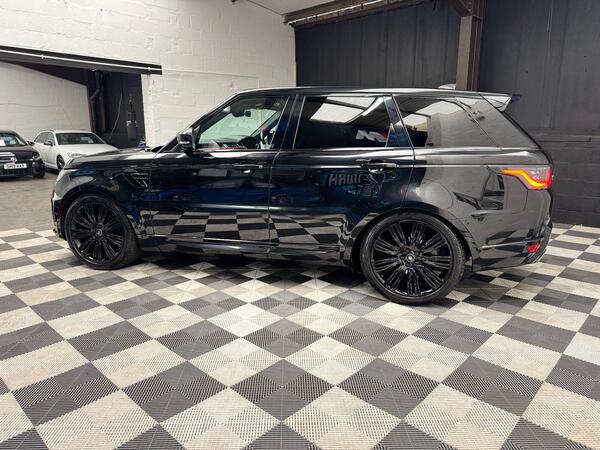 Land Rover Range Rover view 5