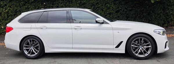 2019 BMW 5 Series 2.0 520d M Sport Touring Auto Euro 6 (s/s) 5dr