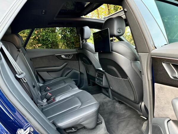 Audi Q8 view 2