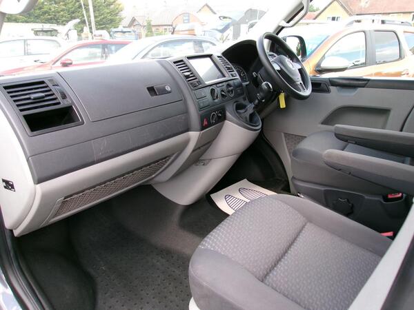 2014 Volkswagen Transporter Shuttle 2.0 TD T30 S L1 H1 4dr