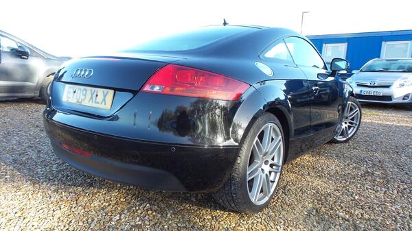 Audi TT view 3