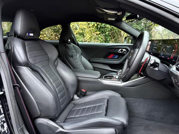 BMW M2 view 4