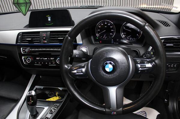 BMW 1 Series view 6