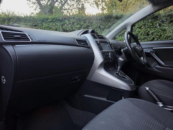 2014 Toyota Verso 1.8 V-Matic Icon Multidrive S Euro 5 5dr Euro 5