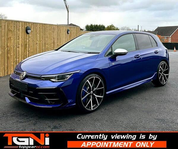 Volkswagen Golf view 4