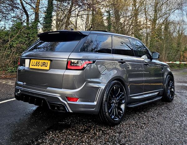 Land Rover Range Rover view 3