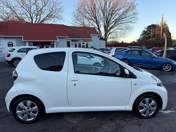 Toyota Aygo view 7