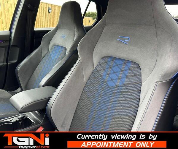 Volkswagen Golf view 6